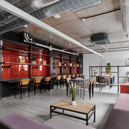 Zeni Central Exeter Studios Εξωτερικό φωτογραφία